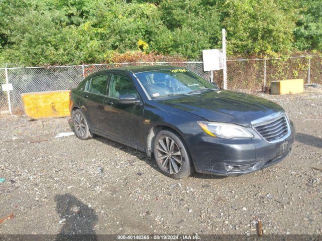  Salvage Chrysler 200