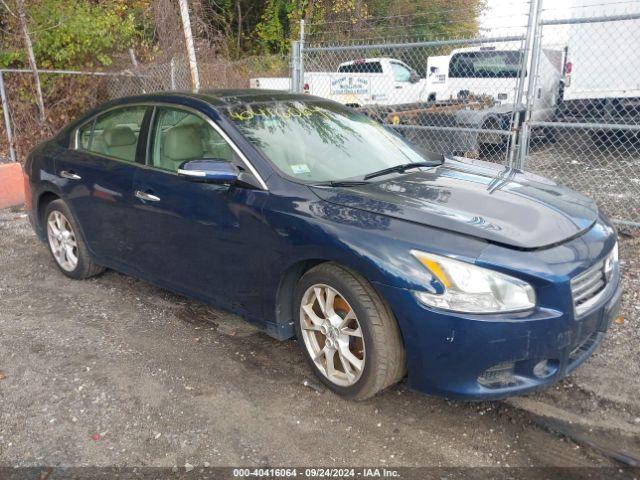  Salvage Nissan Maxima