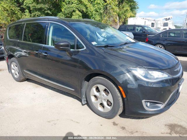  Salvage Chrysler Pacifica