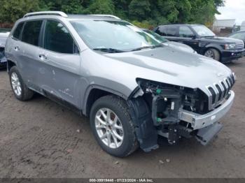  Salvage Jeep Cherokee