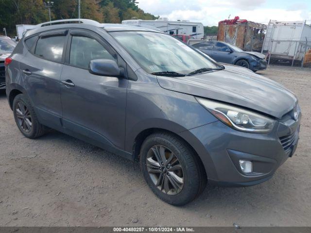  Salvage Hyundai TUCSON