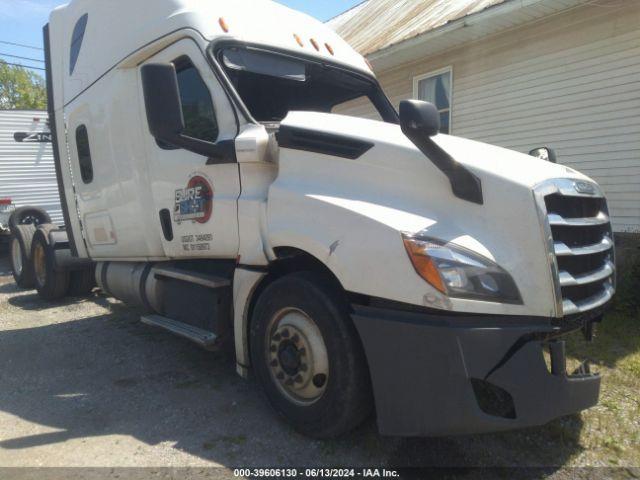  Salvage Freightliner New Cascadia 126