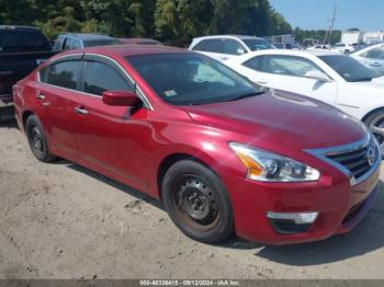  Salvage Nissan Altima