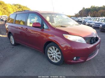  Salvage Toyota Sienna