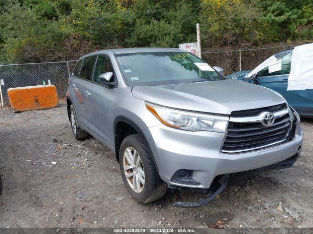  Salvage Toyota Highlander