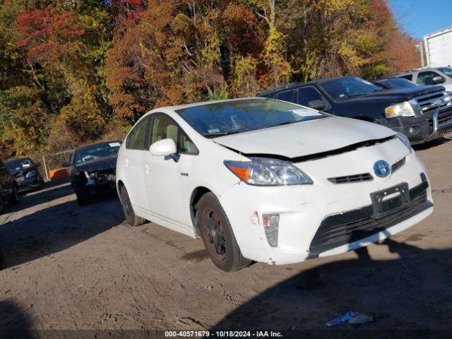  Salvage Toyota Prius