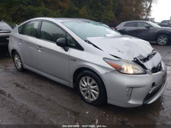  Salvage Toyota Prius