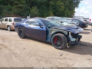  Salvage Dodge Challenger