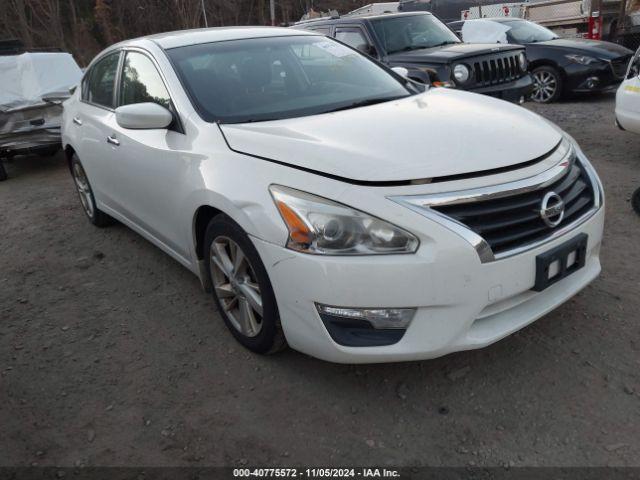  Salvage Nissan Altima