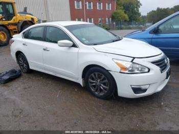  Salvage Nissan Altima