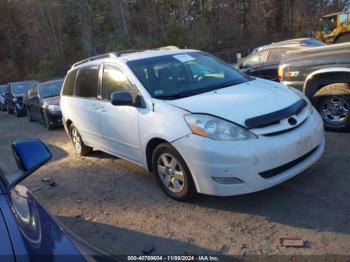  Salvage Toyota Sienna