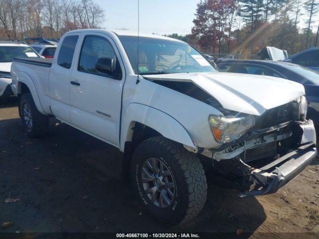  Salvage Toyota Tacoma