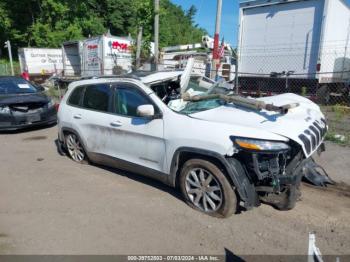  Salvage Jeep Cherokee