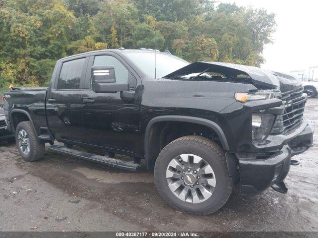  Salvage Chevrolet Silverado 2500