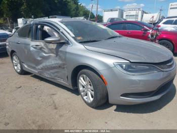  Salvage Chrysler 200