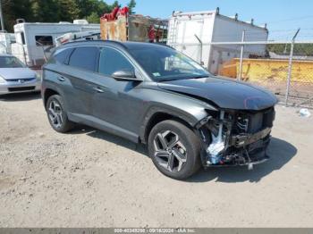  Salvage Hyundai TUCSON