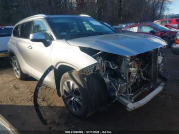  Salvage Toyota Highlander