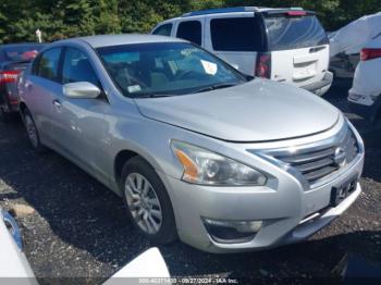  Salvage Nissan Altima