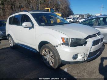  Salvage Mitsubishi Outlander