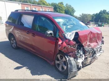  Salvage Toyota Sienna