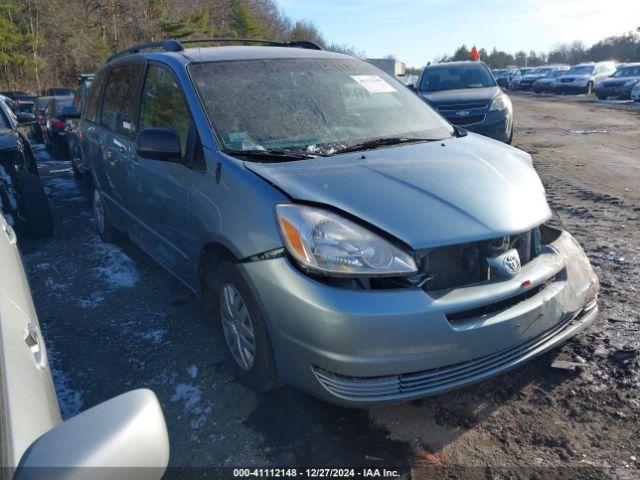  Salvage Toyota Sienna