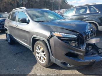  Salvage Jeep Cherokee