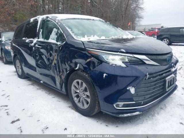  Salvage Toyota Sienna