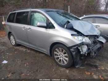  Salvage Toyota Sienna