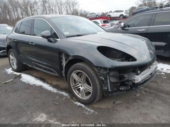  Salvage Porsche Macan