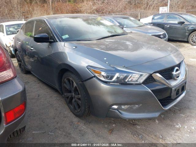  Salvage Nissan Maxima