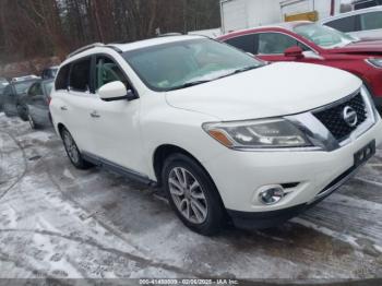  Salvage Nissan Pathfinder