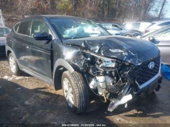  Salvage Hyundai TUCSON