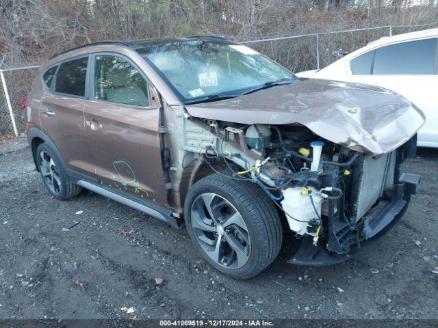  Salvage Hyundai TUCSON