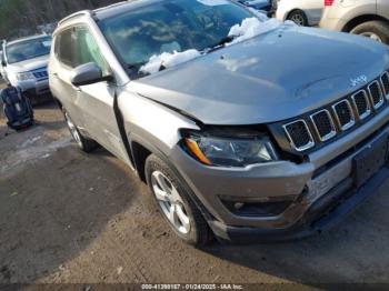  Salvage Jeep Compass