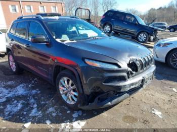  Salvage Jeep Cherokee