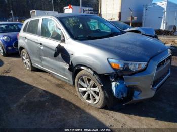  Salvage Mitsubishi Outlander