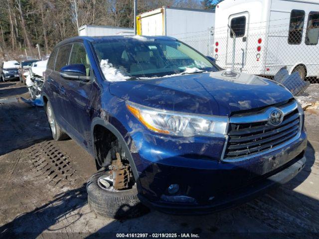  Salvage Toyota Highlander