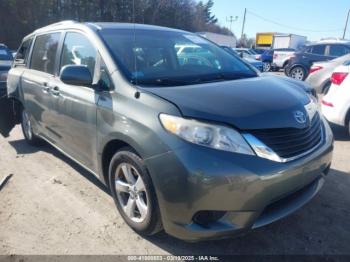  Salvage Toyota Sienna