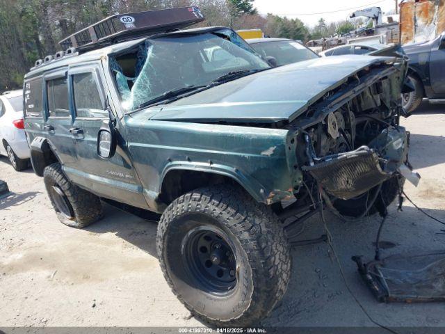  Salvage Jeep Cherokee