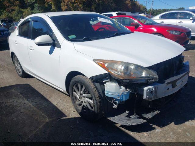  Salvage Mazda Mazda3