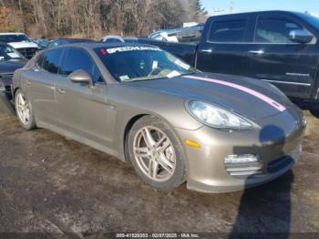  Salvage Porsche Panamera