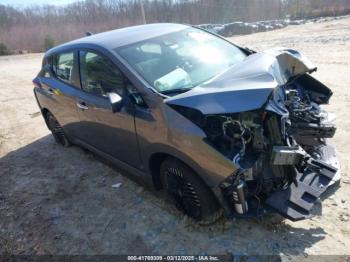 Salvage Nissan LEAF