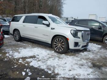  Salvage GMC Yukon