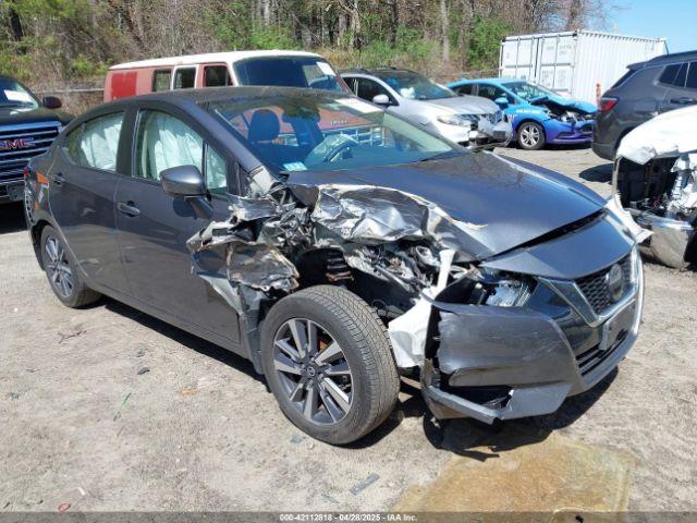  Salvage Nissan Versa