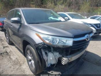  Salvage Toyota Highlander