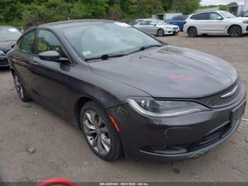 Salvage Chrysler 200