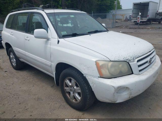  Salvage Toyota Highlander