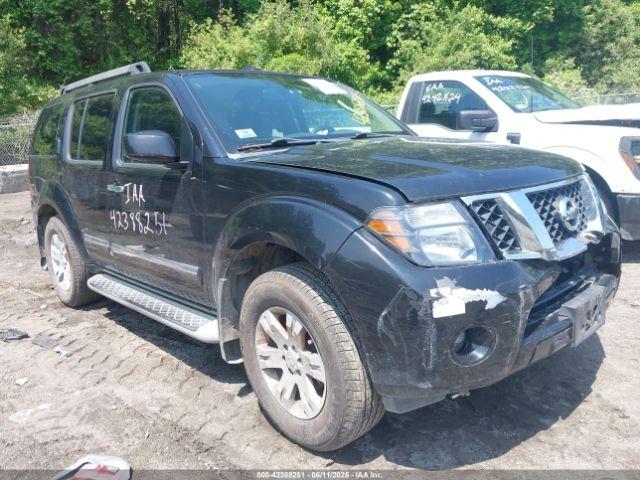  Salvage Nissan Pathfinder