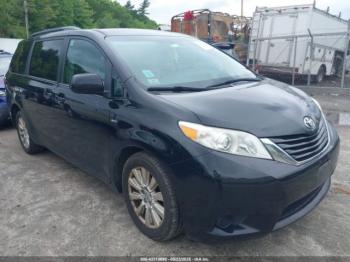 Salvage Toyota Sienna