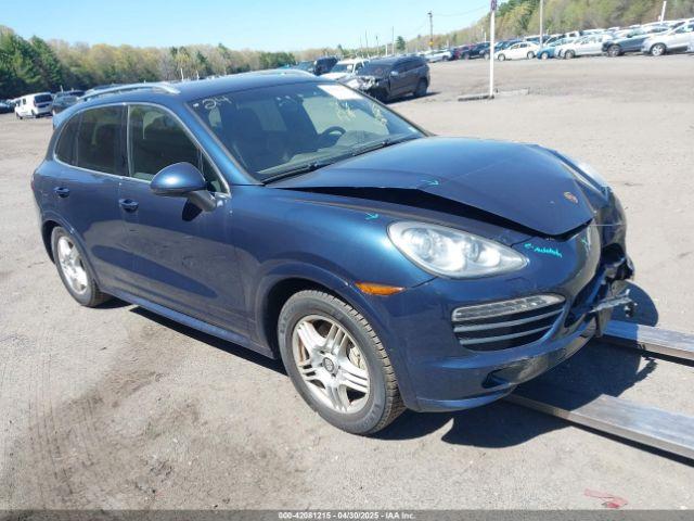  Salvage Porsche Cayenne
